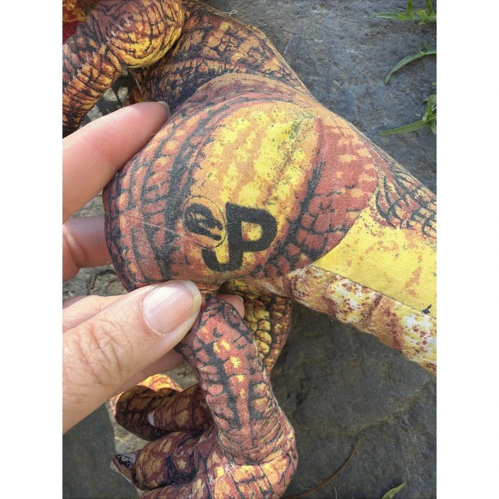 Vintage Ace Novelty JURASSIC PARK Plush DILOPHOSAURUS Spitter Dinosaur w/ Tag!